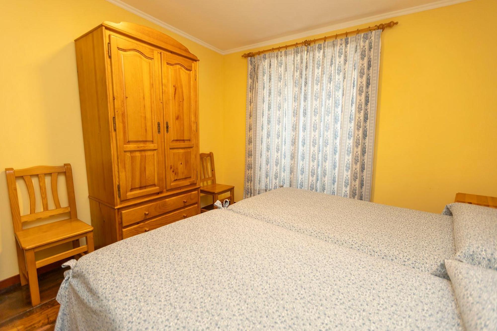 Escuder Apartamentos Turisticos Ribadeo Exterior photo