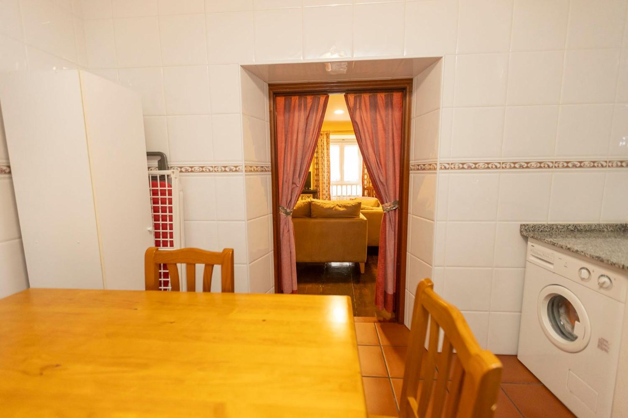 Escuder Apartamentos Turisticos Ribadeo Exterior photo