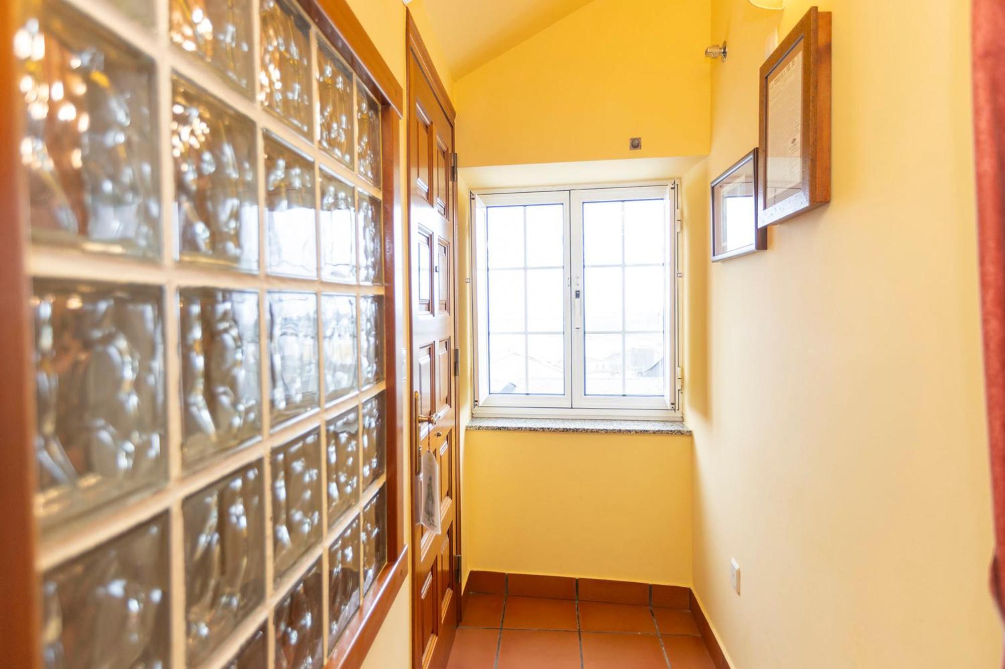 Escuder Apartamentos Turisticos Ribadeo Exterior photo